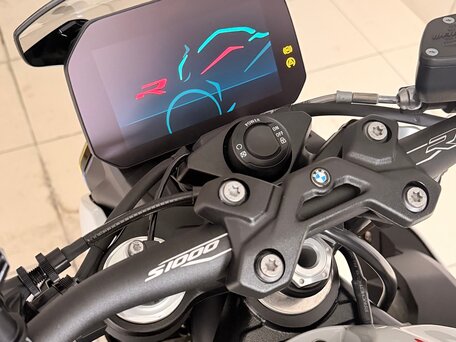 2021 BMW S 1000 R, белый, 1900000 рублей, вид 3