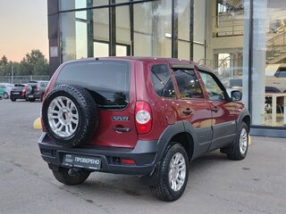 2018 Chevrolet Niva I Рестайлинг, красный, 550000 рублей, вид 5