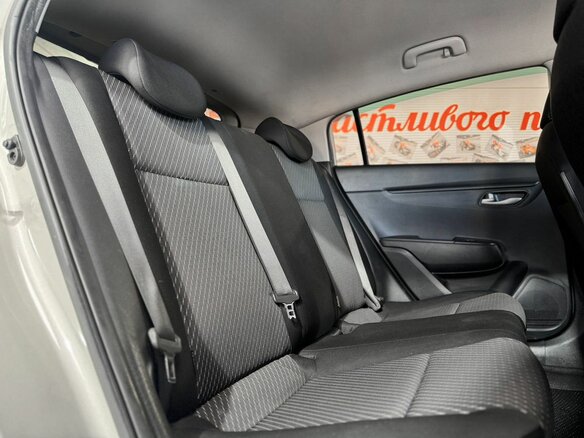 2018 Kia Rio X-Line IV, бежевый - вид 11