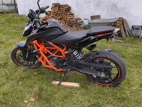 2023 KTM 390 Duke, чёрный, 540000 рублей, вид 2