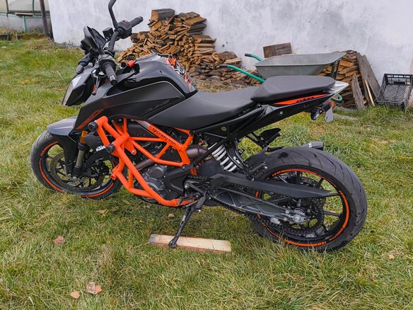 2023 KTM 390 Duke, чёрный, 540000 рублей - вид 1