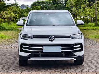 2025 Volkswagen Tharu XR, белый, 1580000 рублей, вид 2