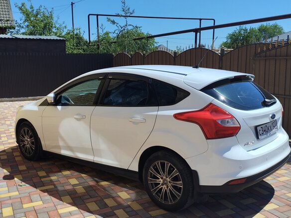 2013 Ford Focus III, белый, 850000 рублей - вид 1