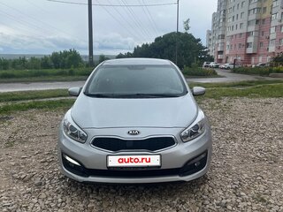 2016 Kia Ceed II Рестайлинг, серебристый, 1099000 рублей, вид 3