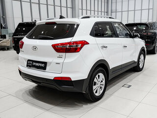 2017 Hyundai Creta I, белый, 1790000 рублей, вид 5