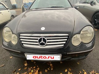2007 Mercedes-Benz C-Класс 180 II (W203) Рестайлинг, чёрный, 675000 рублей, вид 2
