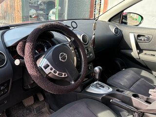 2012 Nissan Qashqai I Рестайлинг, красный, 950000 рублей, вид 4