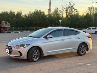 2017 Hyundai Elantra VI (AD), серебристый, 1200000 рублей, вид 3