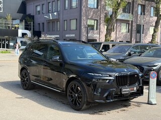 2025 BMW X7 40i I (G07) Рестайлинг, чёрный, 13080000 рублей, вид 3