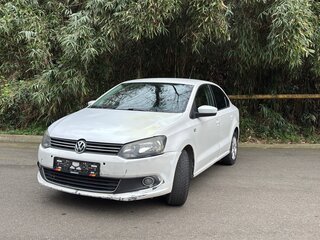 2012 Volkswagen Polo V, белый, 600000 рублей, вид 2