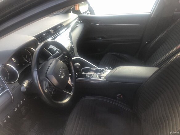 2019 Toyota Camry VIII (XV70), чёрный, 2450000 рублей - вид 6