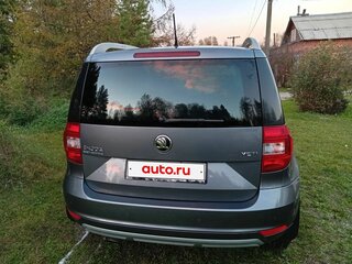 2016 Skoda Yeti I Рестайлинг, серый, 1140000 рублей, вид 2