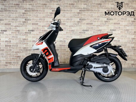 2025 Aprilia SR 50, белый, 285000 рублей, вид 3