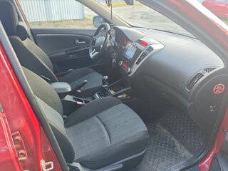 2010 Kia Ceed I Рестайлинг, красный, 700000 рублей, вид 4