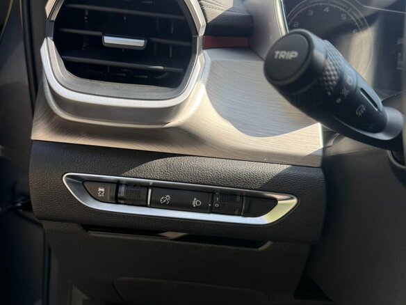 2022 Geely Coolray (Binyue) I, серый, 1250000 рублей - вид 12