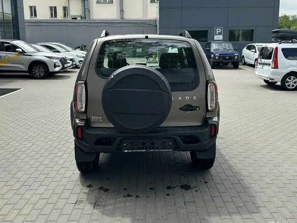 2026 Lada (ВАЗ) Niva Travel I Рестайлинг, коричневый, 1732000 рублей - вид 5