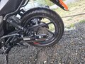 2021 Bajaj Pulsar 180, чёрный, 170000 рублей - вид 2