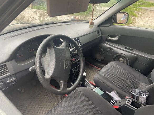 2011 Lada (ВАЗ) Priora I, пурпурный, 350000 рублей - вид 3