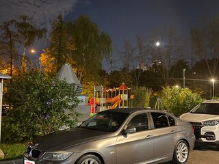 2010 BMW 3 серии 320i V (E90/E91/E92/E93) Рестайлинг, серый, 1070000 рублей, вид 3
