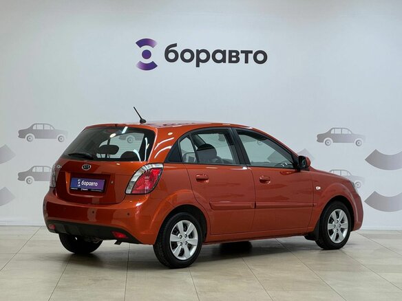 2010 Kia Rio II Рестайлинг, оранжевый, 775000 рублей - вид 3