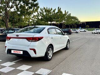 2017 Kia Rio IV, белый, 950000 рублей, вид 5