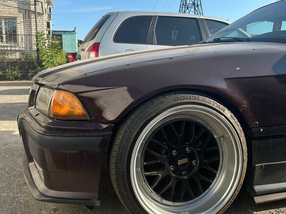 1993 BMW 3 серии 318i III (E36), красный, 750000 рублей - вид 4
