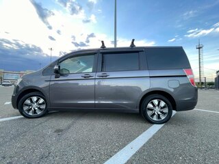 2014 Honda Stepwgn IV Рестайлинг, серый, 1540000 рублей, вид 5