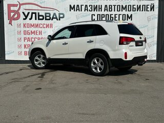 2015 Kia Sorento II Рестайлинг, белый, 1806000 рублей, вид 4