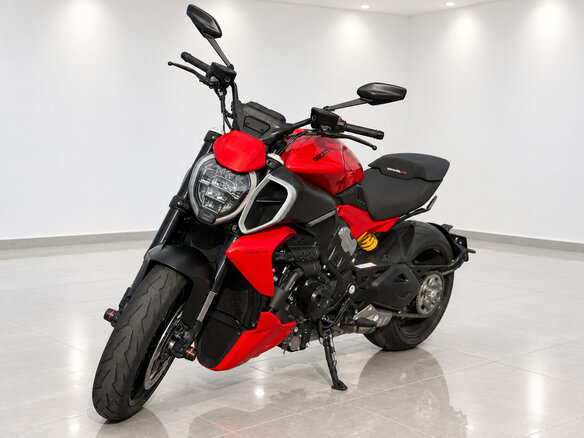 2023 Ducati Diavel V4, красный, 2543676 рублей - вид 2