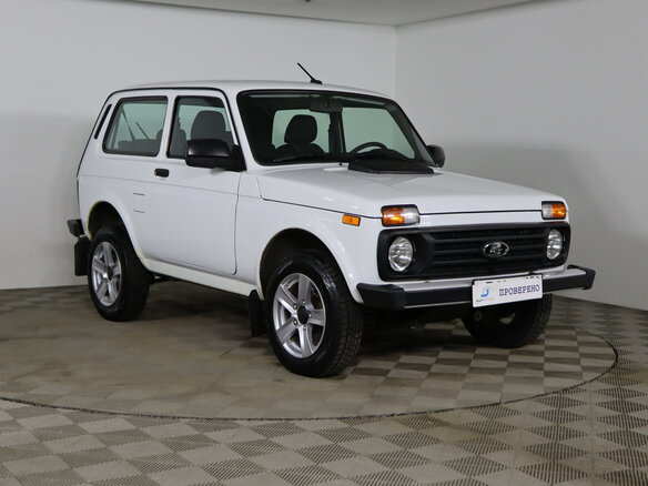 2024 Lada (ВАЗ) Niva Legend I, белый, 949990 рублей - вид 2