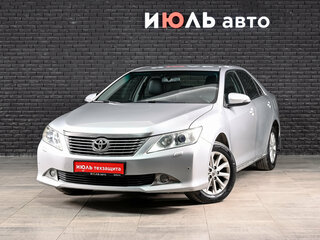 2012 Toyota Camry VII (XV50), серебристый, 1630000 рублей, вид 1