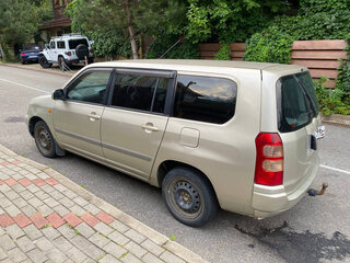 2003 Toyota Succeed I, бежевый, 390000 рублей, вид 5