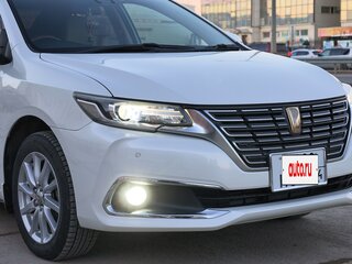 2017 Toyota Premio II (T26) Рестайлинг 2, белый, 1780000 рублей, вид 3