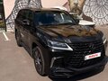 2021 Lexus LX 570 III Рестайлинг 2, чёрный - вид 2