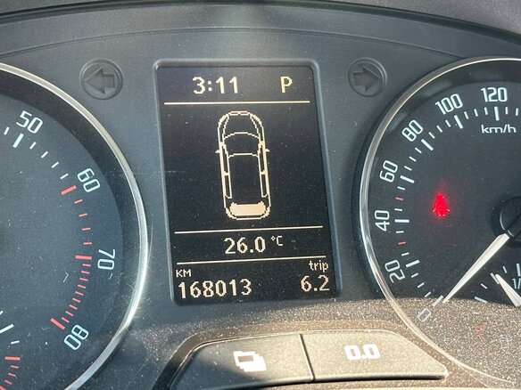 2012 Skoda Fabia II Рестайлинг, белый, 745000 рублей - вид 20