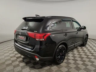 2021 Mitsubishi Outlander III Рестайлинг 3, чёрный, 1899000 рублей, вид 5