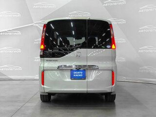 2019 Honda Stepwgn Spada V Рестайлинг, белый, 2400000 рублей, вид 4