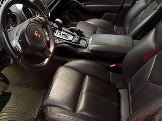 2014 Porsche Cayenne Diesel II (958), чёрный, 3490000 рублей, вид 5