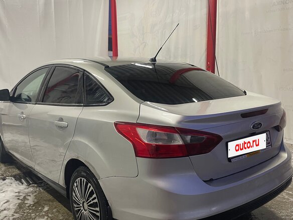 2014 Ford Focus III, серебристый, 550000 рублей - вид 5