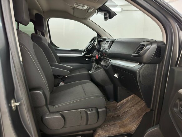 2020 Citroen SpaceTourer XL I, серый, 2235000 рублей - вид 10