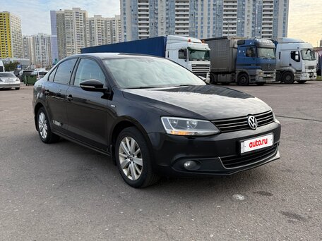 2013 Volkswagen Jetta VI, чёрный, 790000 рублей, вид 4