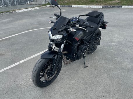 2021 Kawasaki Z 650, чёрный, 770000 рублей, вид 4