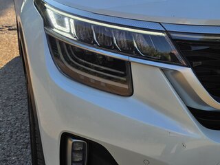 2022 Kia Seltos I, белый, 2340000 рублей, вид 4