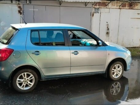 2011 Skoda Fabia II Рестайлинг, голубой, 797000 рублей, вид 3