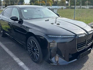 2026 BMW 7 серии 740 xDrive VII (G70) Рестайлинг, чёрный, 21900000 рублей, вид 1