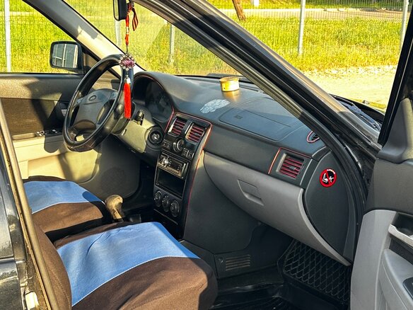 2009 Lada (ВАЗ) Priora I, чёрный, 310000 рублей - вид 5