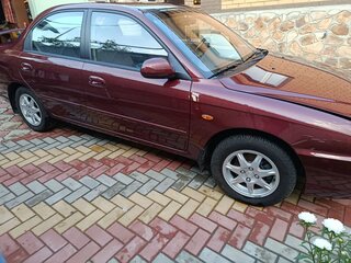 2007 Kia Spectra I Рестайлинг 2, красный, 1000000 рублей, вид 4