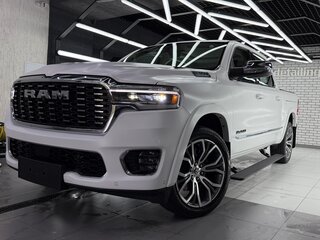 2025 Ram 1500 Crew Cab V Рестайлинг, белый, 10200000 рублей, вид 3