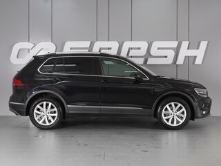 2018 Volkswagen Tiguan II, чёрный, 2629000 рублей, вид 5