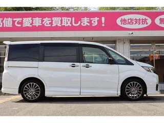 2021 Honda Stepwgn Spada V Рестайлинг, белый, 1671027 рублей, вид 3